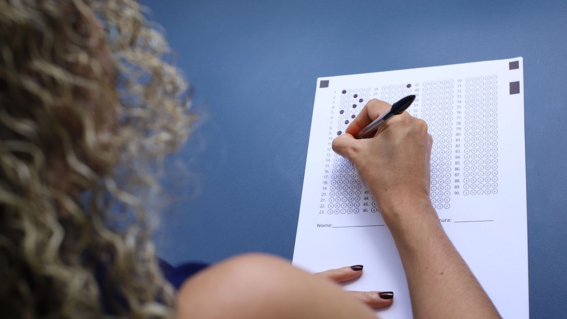 Prefeitura paraibana abrirá inscrições para concurso com salários de ...