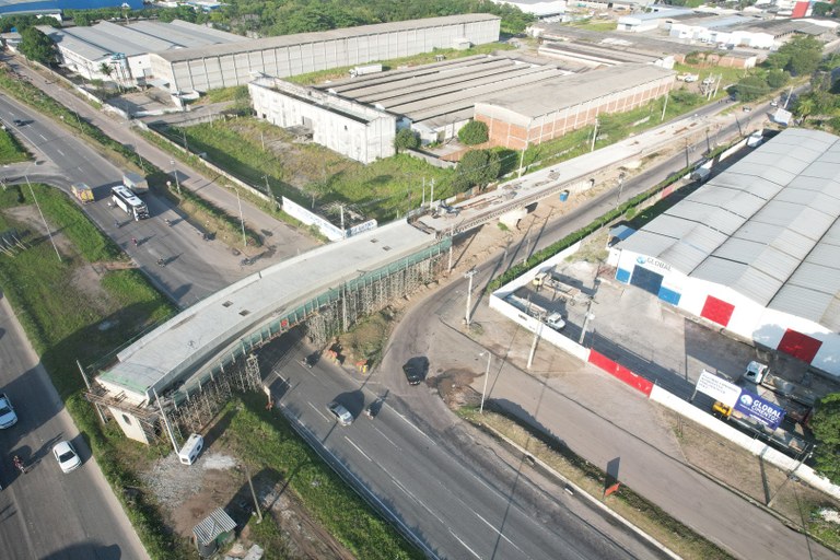 Obras do viaduto no Bairro das Indústrias, em João Pessoa