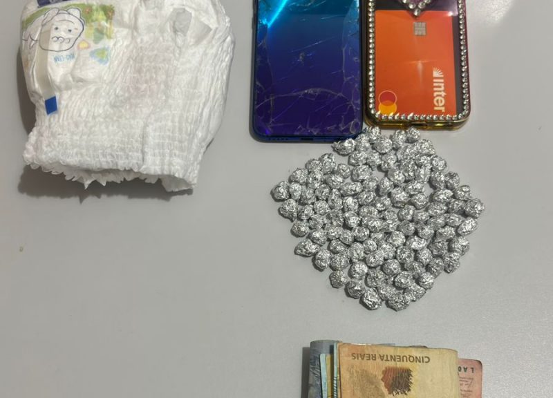 mulheres presas drogas em fralda de bebê Coremas