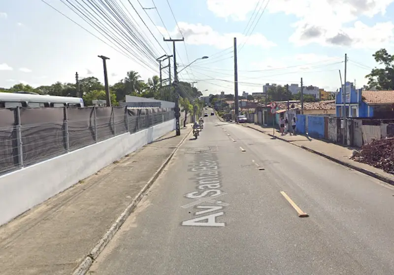 Avenida Santa Bárbara, nos Bancários