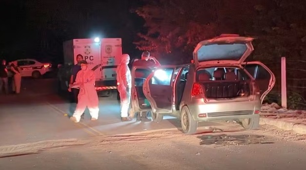 Corpo encontrado em carro abandonado