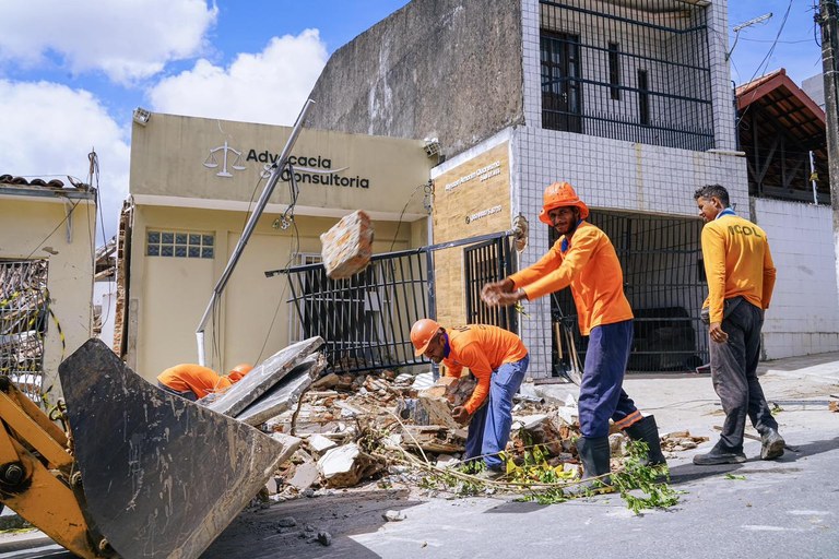 Abastecimento de água é retomado em bairros de Campina Grande (Foto: Secom-PB)