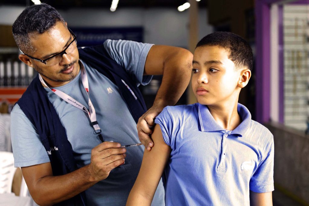 Novembro Azul reforça importância da vacinação dos adolescentes e cuidados com a saúde do homem (Foto: Secom/PMJP)