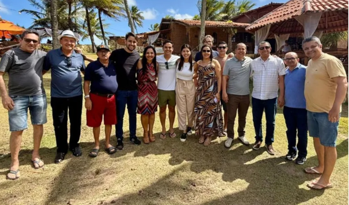 Maria Porto com lideranças no Litoral Sul da Paraíba