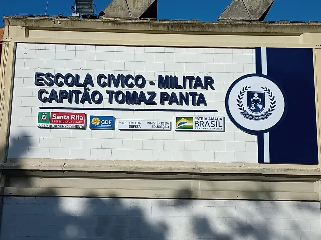 Escola Cívico-Militar Capitão Tomás Panta, em Santa Rita