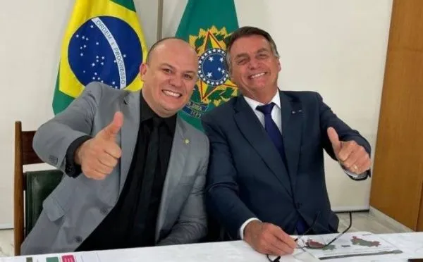 Cabo Gilberto e Jair Bolsonaro