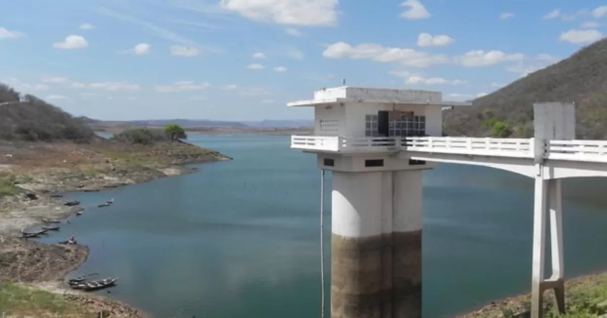 Açude Engenheiro Ávidos, em Cajazeiras