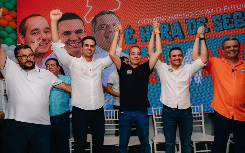 Posse de Jhony Bezerra no Avante