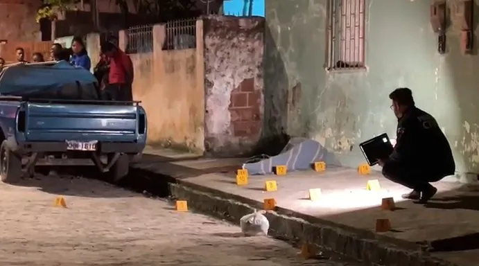 Assassinato em Pedras de Fogo