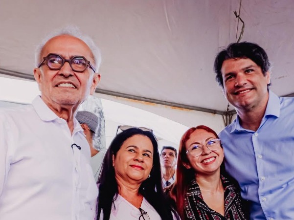 Cícero homenageado em Mangabeira
