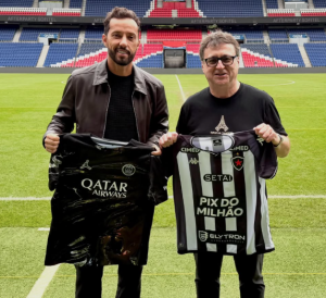 Nenê participa de evento do PSG na França durante recuperação de lesão no Botafogo-PB