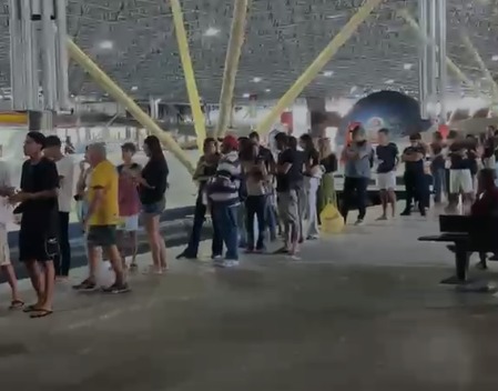 Fila no Espaço Cultural