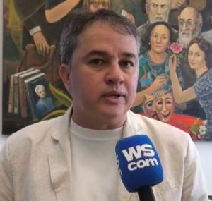 Efraim Filho durante entrevista ao PORTAL WSCOM comentando cenário eleitoral e candidatura de Flávio Bolsonaro.