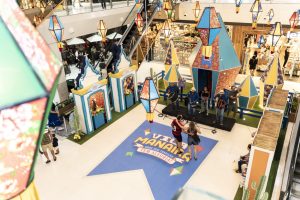 Decoração junina do Manaira e Mangabeira Shopping durante programação de São João em João Pessoa