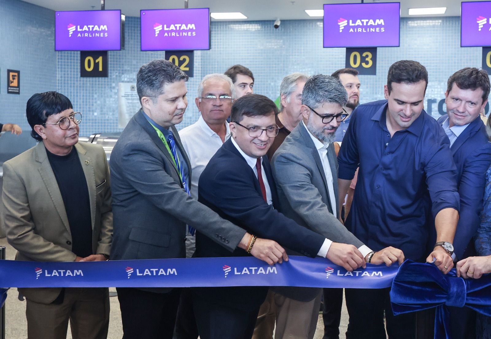 Aeronave da Latam durante inauguração do voo direto entre Brasília e Campina Grande