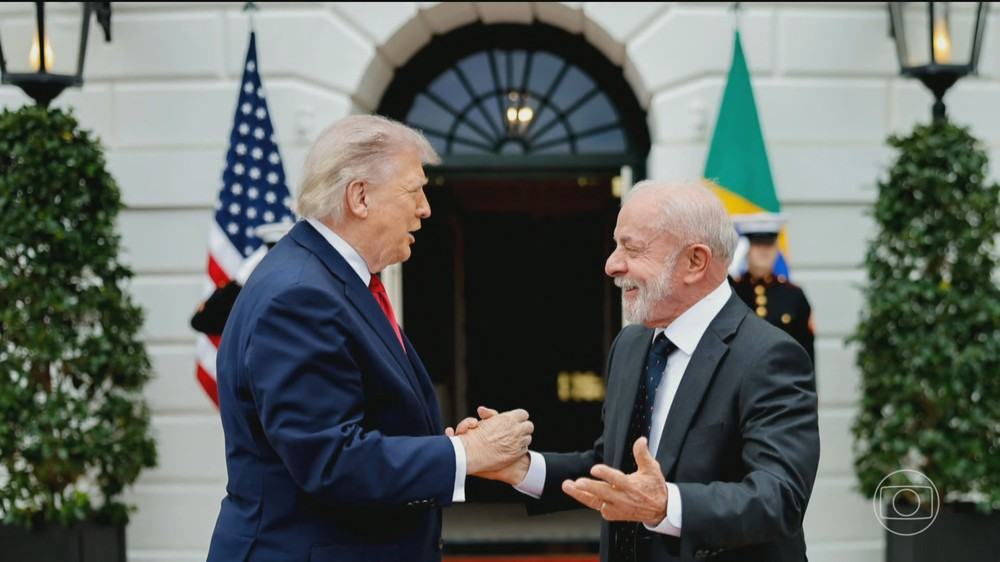 Lula e Donald Trump discutem relações diplomáticas entre Brasil e Estados Unidos em cenário internacional