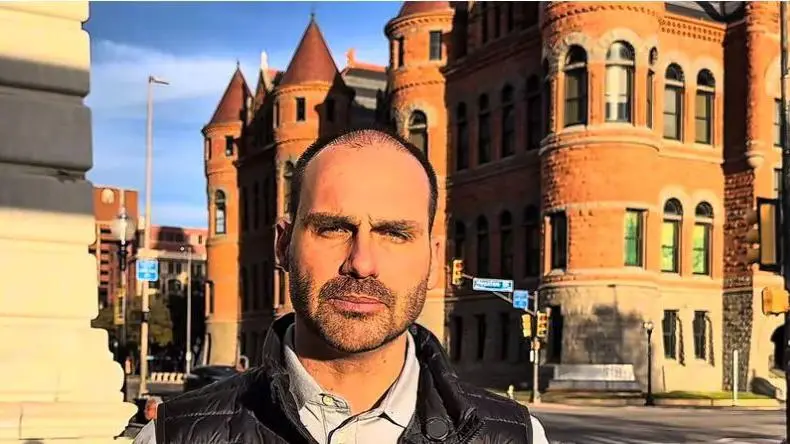 Eduardo Bolsonaro comenta decisão dos Estados Unidos sobre PCC e Comando Vermelho