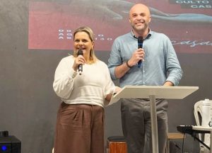 Terapeutas ministram encontro para pais sobre sexualidade e juventude na Cidade Viva