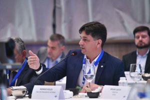 Autoridades e gestores participam do Encontro de Líderes Municipais Inovadores da Paraíba em João Pessoa