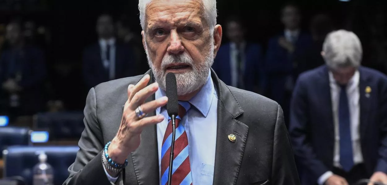 Jaques Wagner durante atividade política no Senado Federal
