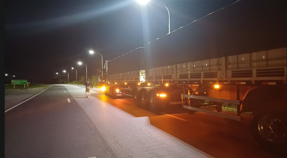 caminhão retido por excesso de peso
