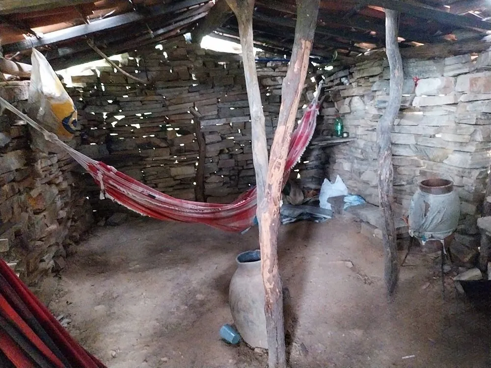 Trabalhadores encontrados em situação análoga à escravidão.