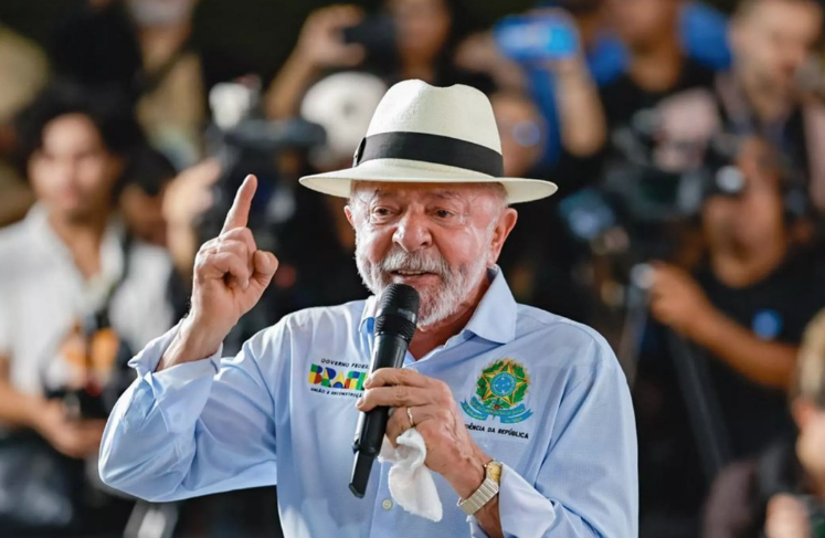 Lula durante evento em Goiás comenta taxação dos Estados Unidos sobre produtos brasileiros
