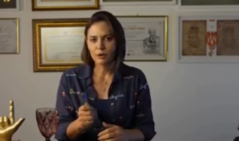 Michelle Bolsonaro diz ter sido “maltratada e humilhada” por Flávio; senador evita responder