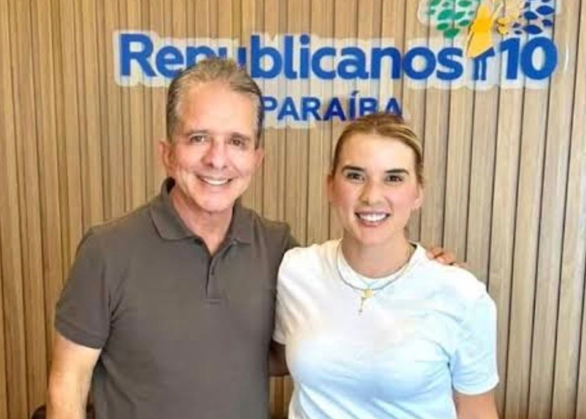 Prefeita Anna Virgínia Matias e o ex-prefeito Nabor Wanderley em reunião de articulação política.