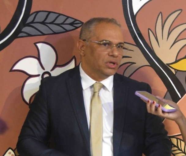 Prefeitura de Cabedelo após exoneração de servidores em processo de reestruturação administrativa