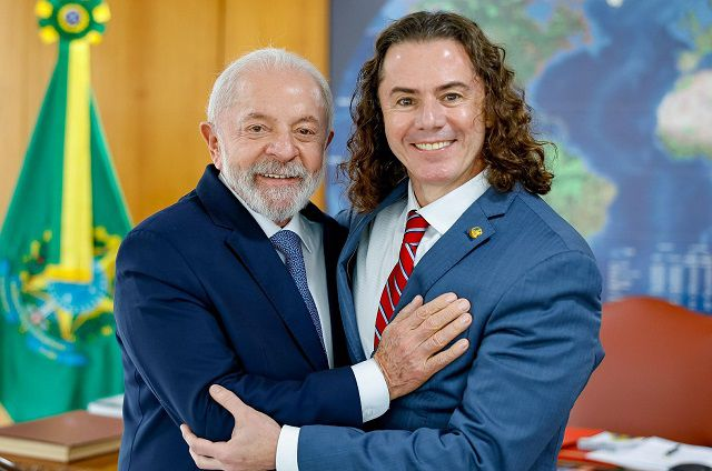 Representantes do PT reafirmam apoio de Lula a Veneziano Vital do Rêgo e João Azevêdo para o Senado na Paraíba.