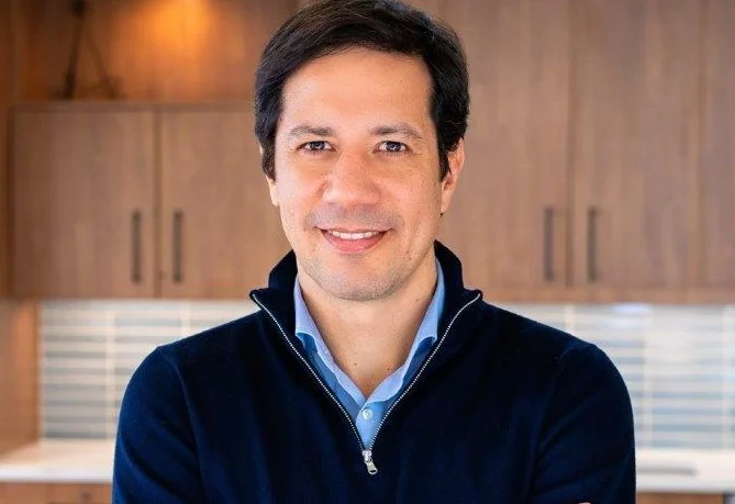 A escolha de Rafael Oliveira para a presidência global da Heineken sinaliza uma mudança profunda e necessária na cultura de governança de uma das empresas mais tradicionais da Europa.