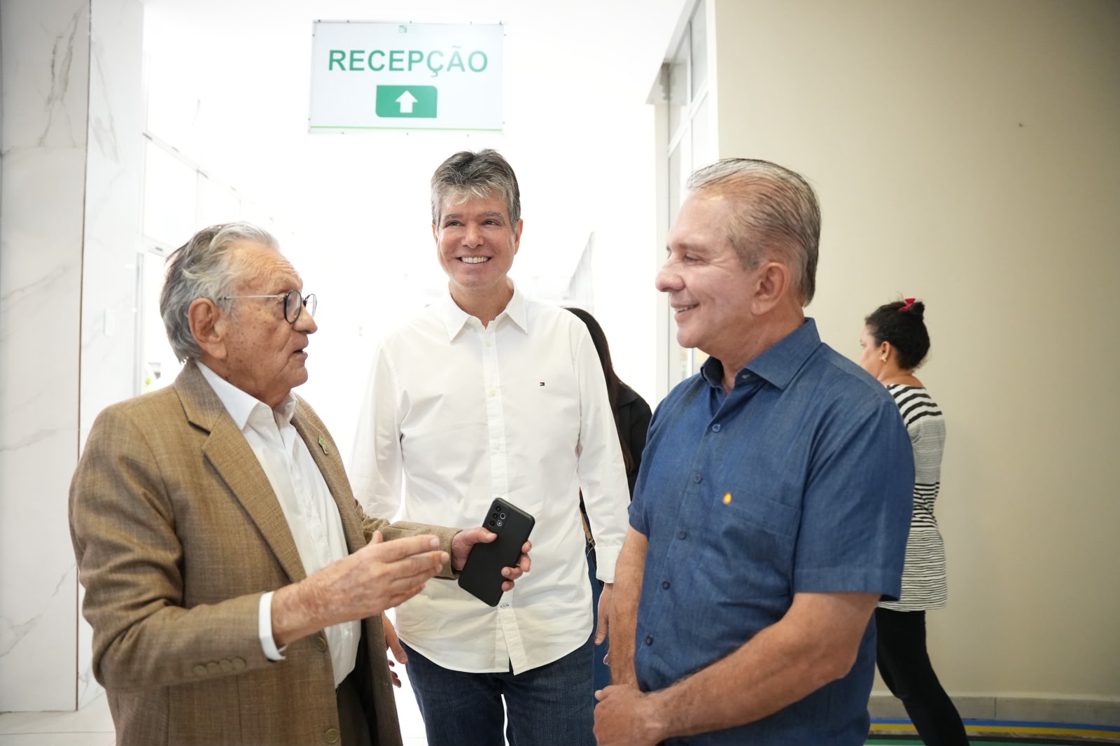 Ruy Carneiro e Nabor Wanderley discutem compromisso com saúde pública