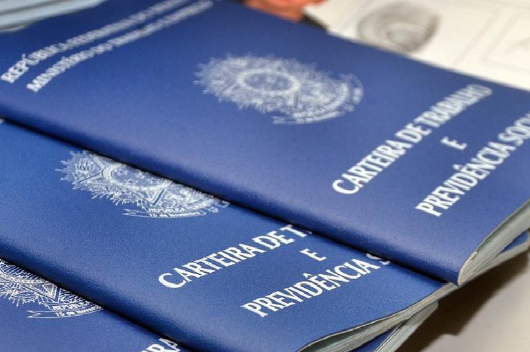 A Paraíba registrou o terceiro saldo positivo consecutivo ao abrir 2.012 vagas de emprego formal em maio de 2026.