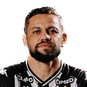 Felipe Azevedo durante partida pelo Botafogo-PB antes de deixar o clube por motivos familiares.
