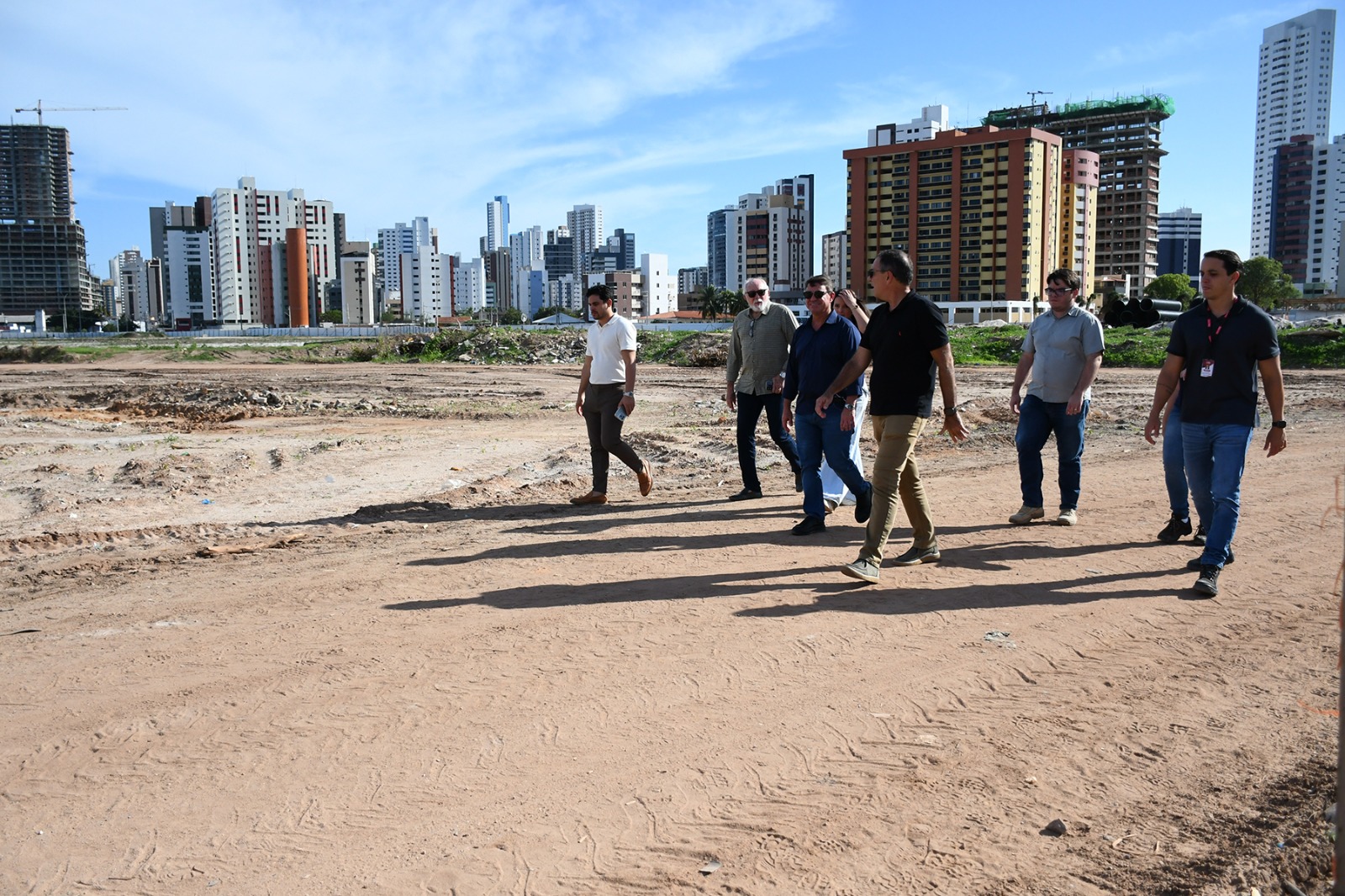 Área do antigo Lixão do Roger onde foram suspensas as obras de recuperação ambiental em João Pessoa.
