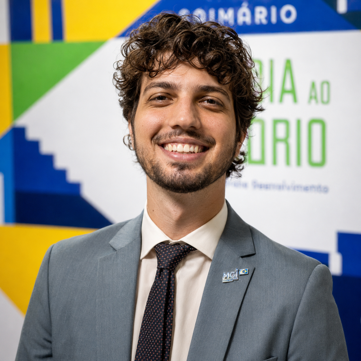Flávio Brasileiro durante debate sobre naming rights e preservação da identidade urbana de João Pessoa.