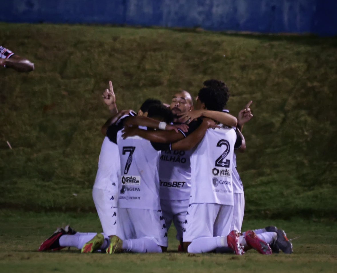 Botafogo-PB venceu mais uma, na noite desse domingo (5), desta vez contra  o Anápolis, por 2 a 0, no Estádio Jonas Duarte