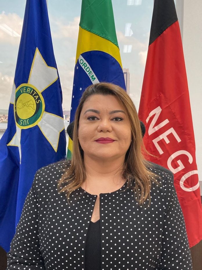 Janaína Andrade durante cerimônia de posse como procuradora-chefe do Ministério Público Federal na Paraíba.