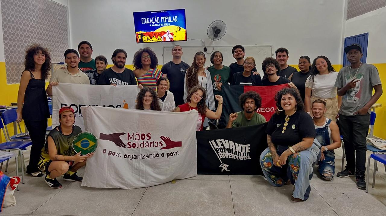 Estudantes durante aula do Cursinho Popular Podemos+ voltado à preparação para o Enem em João Pessoa.