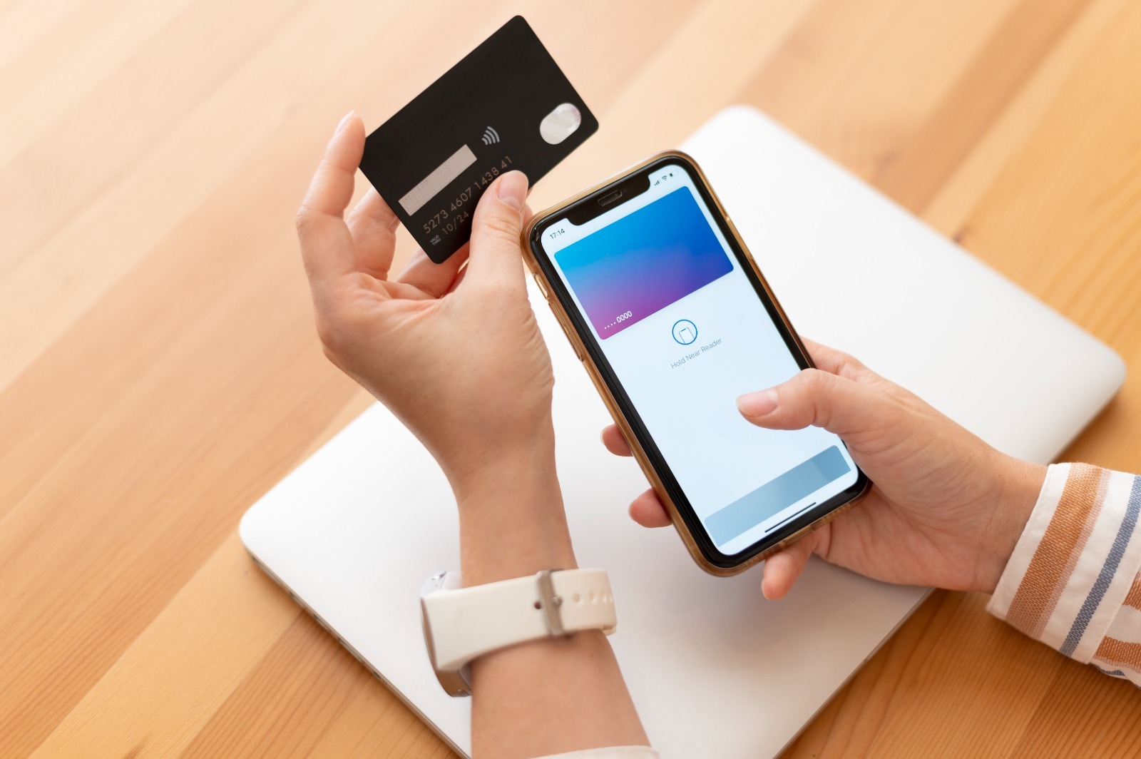 Uso de apps de banco é a finalidade que mais cresce na internet da Paraíba, diz IBGE