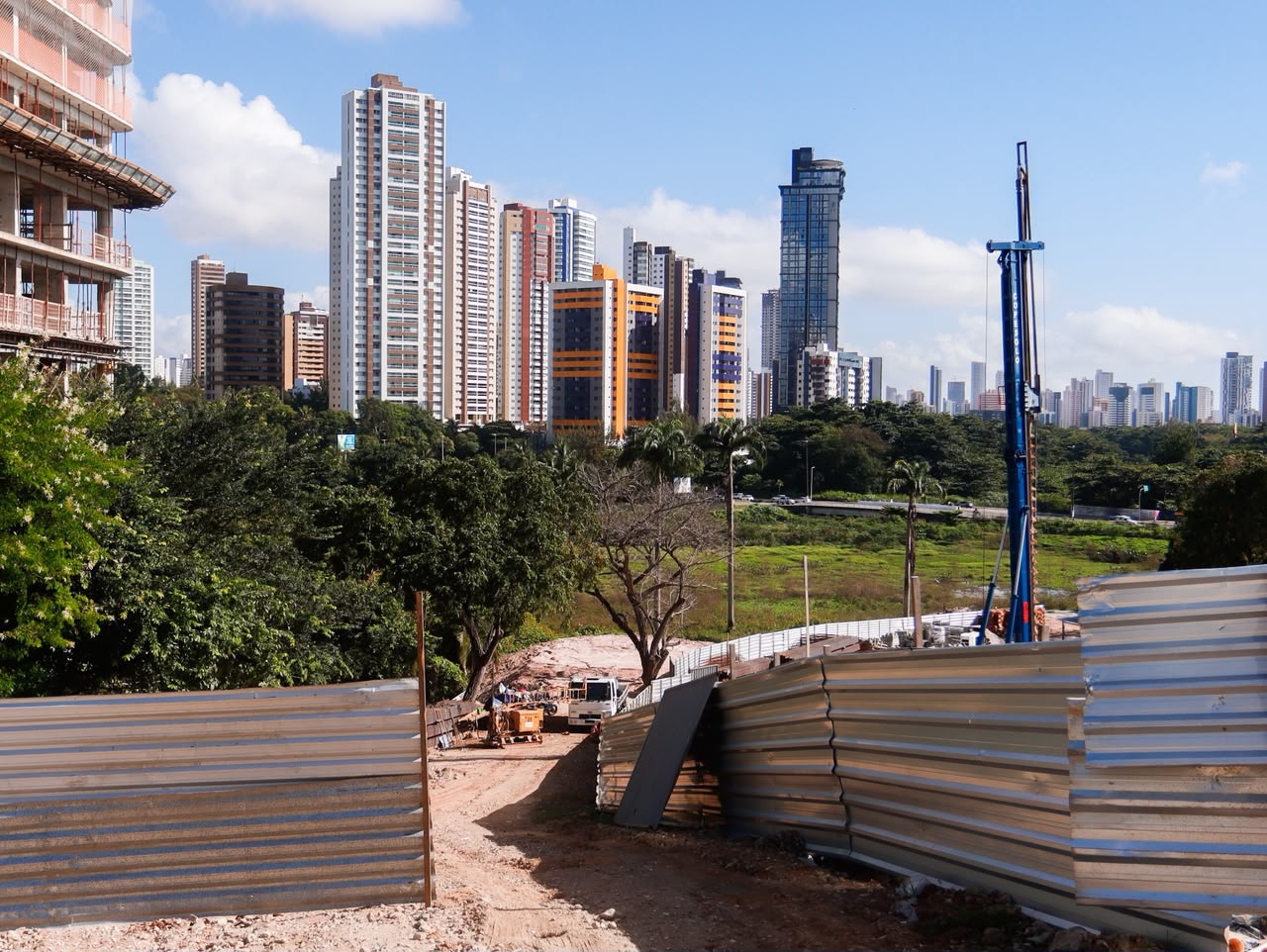 Obras do Complexo Viário Beira-Rio–Altiplano.
