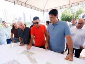 Leo Bezerra acompanha obras do Complexo Viário Beira-Rio–Altiplano, um dos maiores projetos de mobilidade urbana de João Pessoa.