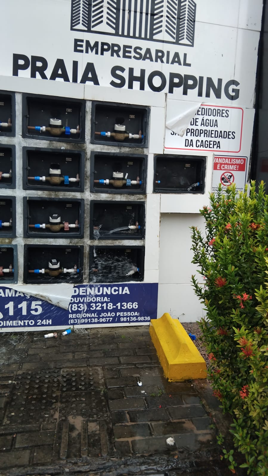 O empresário Leonardo Forte denunciou furtos em série de hidrômetros da Cagepa no Retão de Manaíra, causando grande desperdício e prejuízos. Saiba mais: