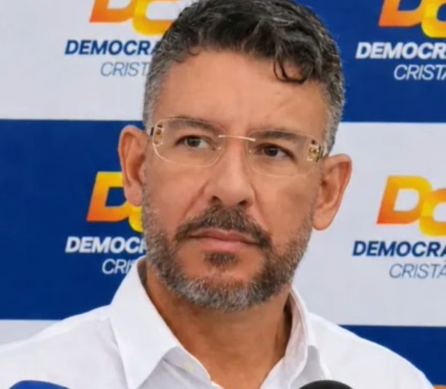 Pedro Coutinho durante entrevista em que confirmou sua pré-candidatura ao Governo da Paraíba pelo DC.