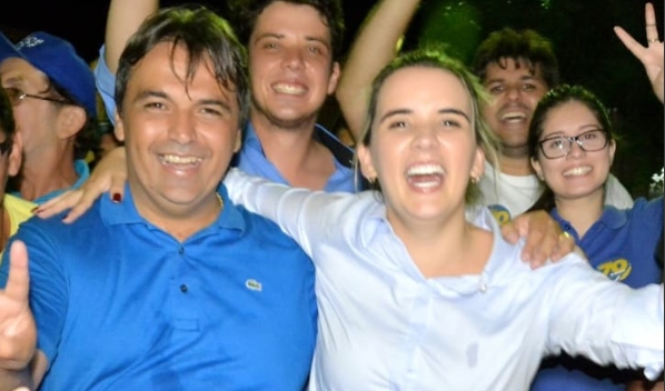 Prefeita Anna Virgínia durante homenagem em memória do ex-deputado Genival Matias.