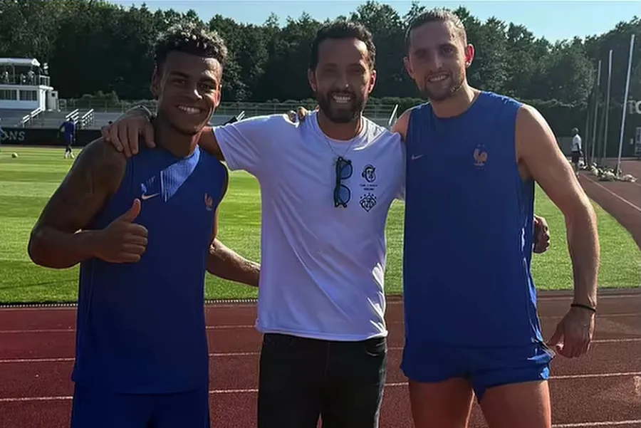 Nenê, do Botafogo-PB, reencontra estrelas da França e recebe homenagem antes de duelo com Marrocos na Copa