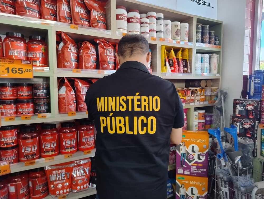 Postos de combustíveis e farmácias são autuados em Monteiro por irregularidades durante fiscalização