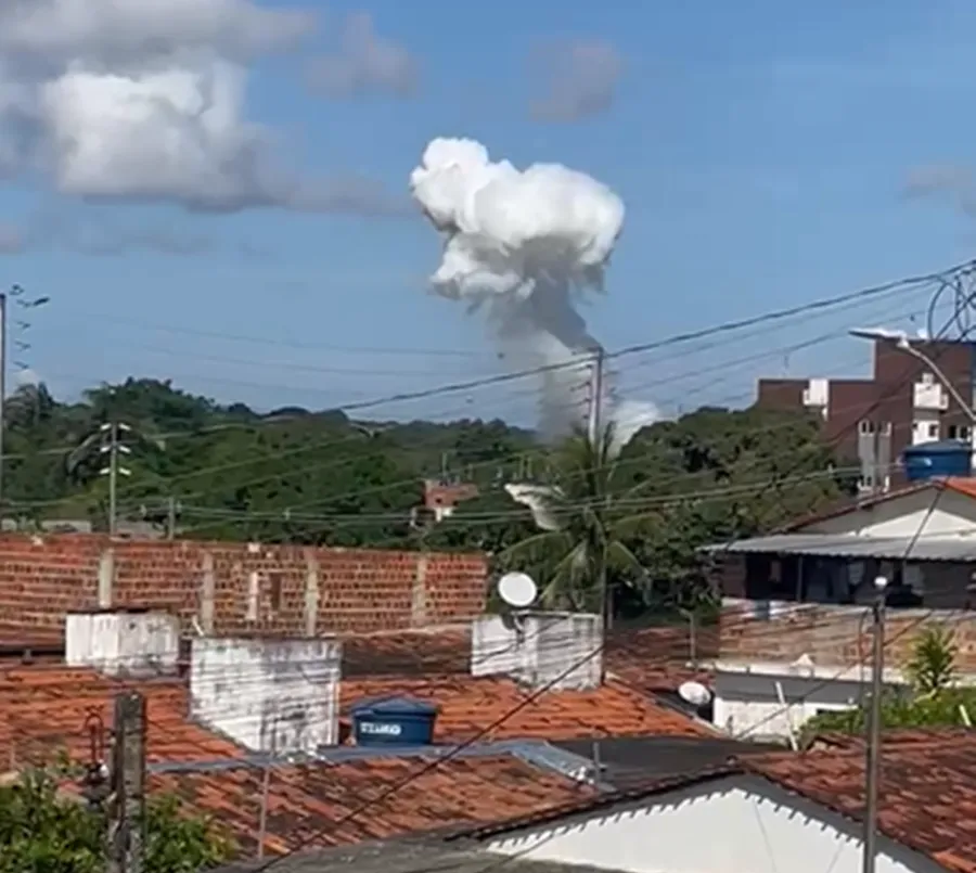 Operação controlada do Gate durante destruição de explosivos apreendidos em área do Varadouro, em João Pessoa.