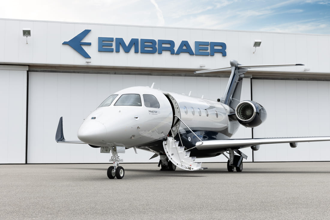 O Grupo Abra (Gol e Avianca) comprou até 45 jatos E195-E2 da Embraer no Farnborough Airshow. As entregas começam em 2027.